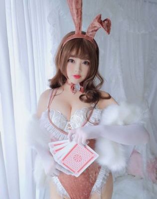 漂亮女生