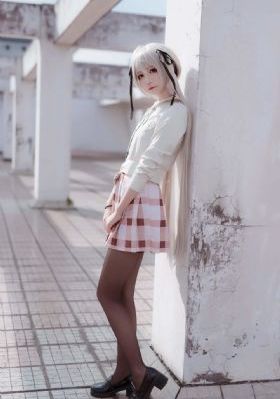 钱塘湖春行